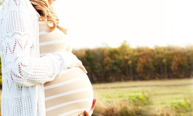 الطرق الصحيحة للتخلص من الأنتفاخ عند الحوامل