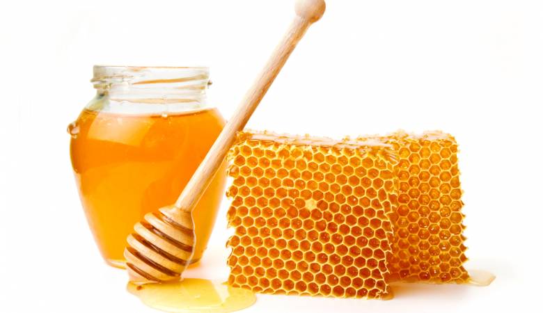 وصفات طبيعية بالعسل للشعر