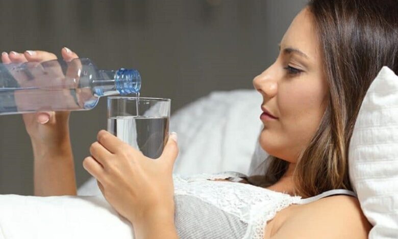 فوائد الماء قبل النوم